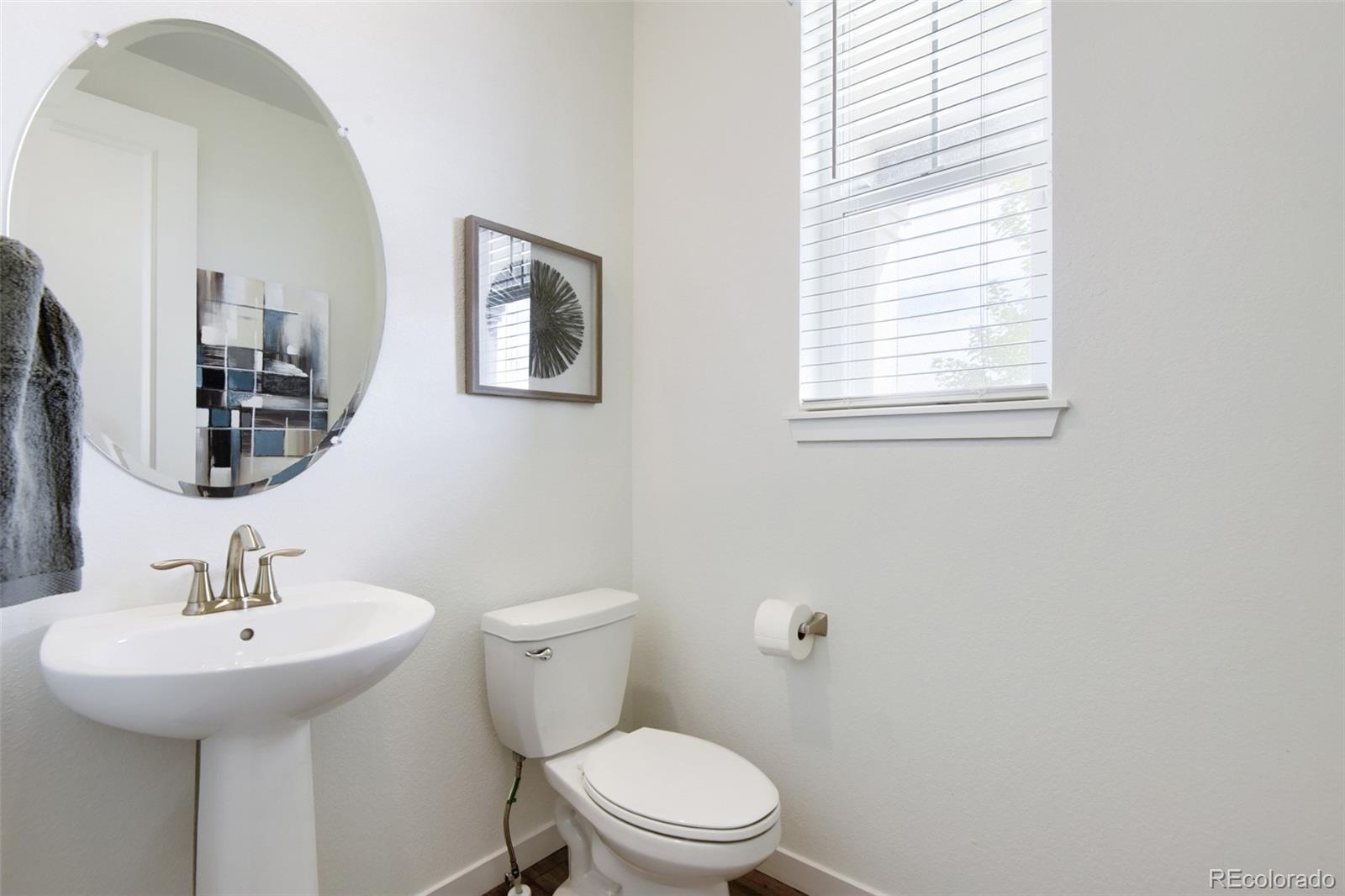 MLS Image #11 for 827 s flat rock way,aurora, Colorado