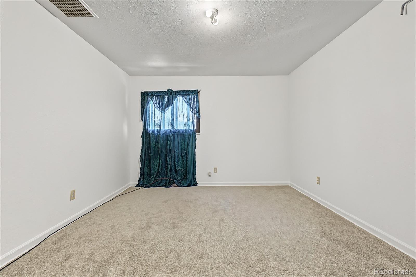 MLS Image #15 for 3015  carson street,aurora, Colorado