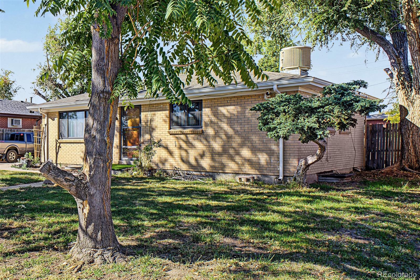 MLS Image #3 for 3015  carson street,aurora, Colorado
