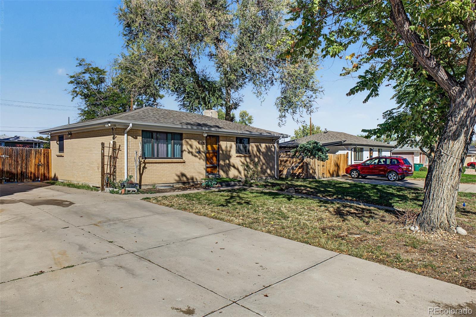 MLS Image #4 for 3015  carson street,aurora, Colorado