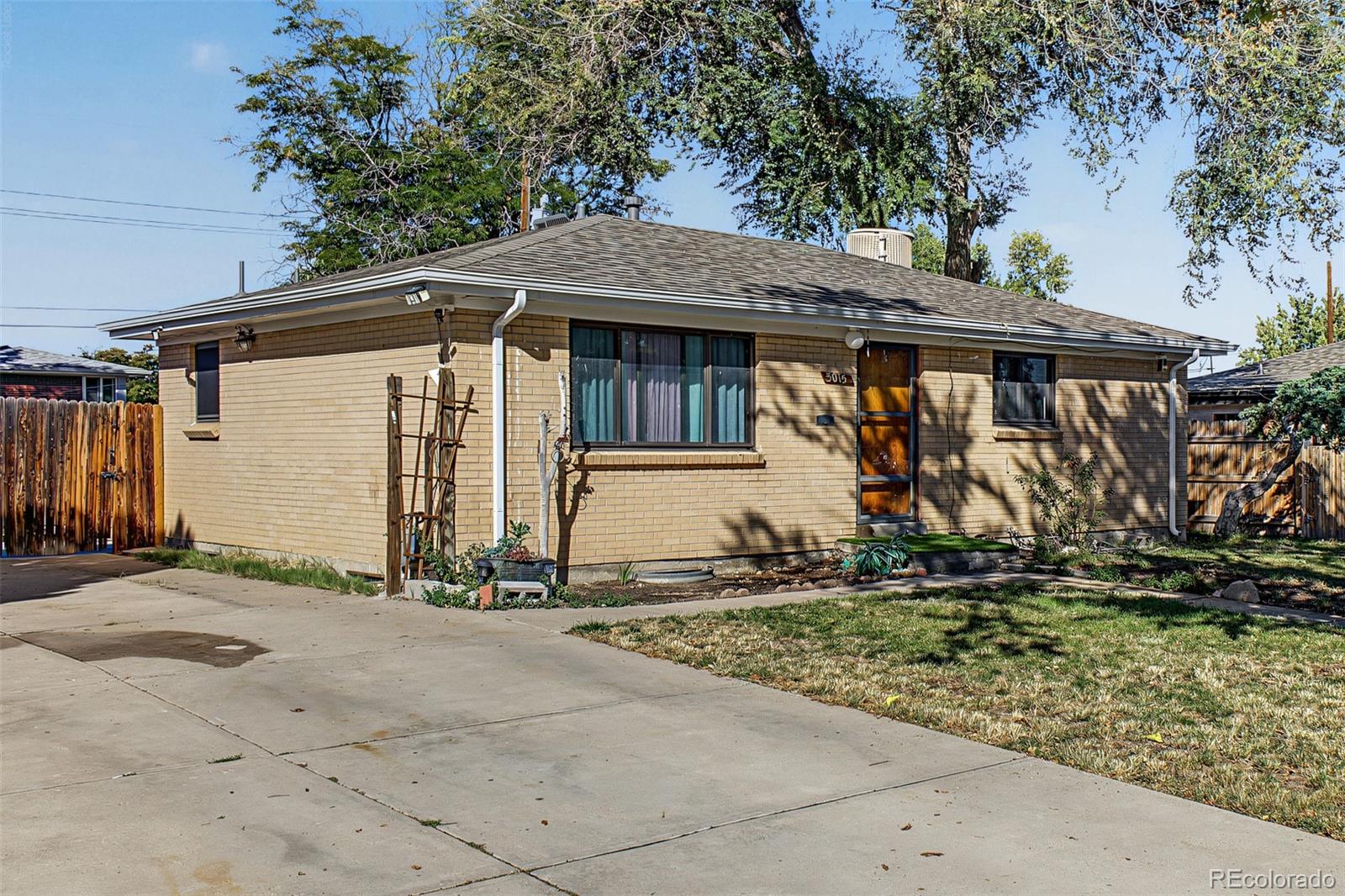 MLS Image #5 for 3015  carson street,aurora, Colorado
