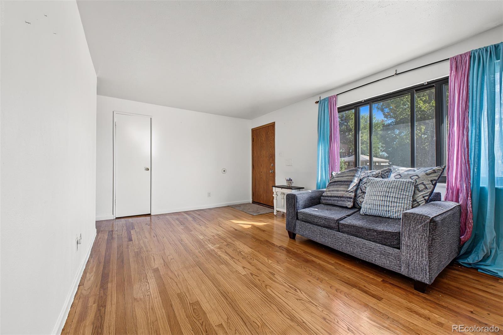 MLS Image #7 for 3015  carson street,aurora, Colorado