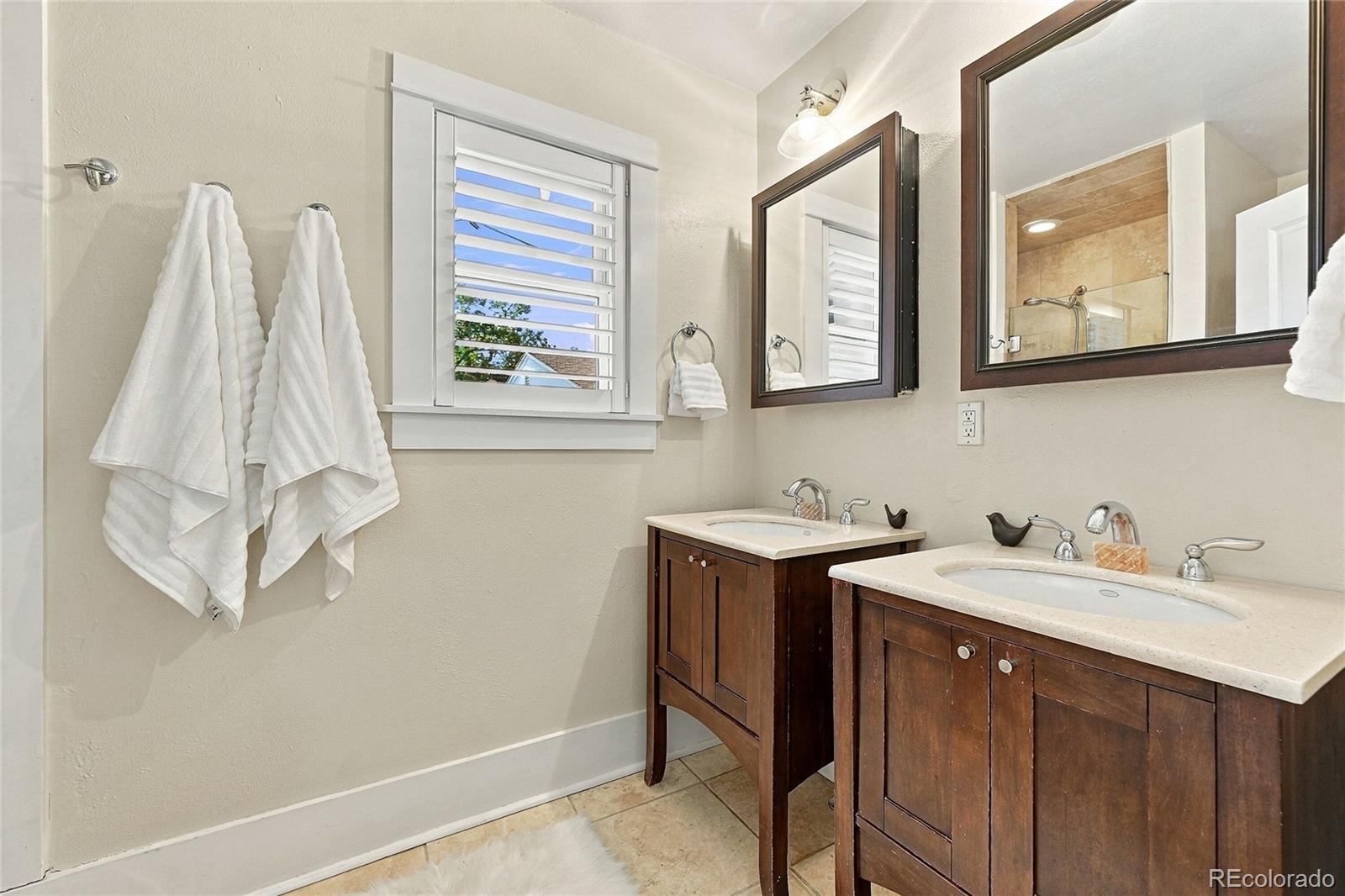 MLS Image #22 for 871 s gaylord street,denver, Colorado