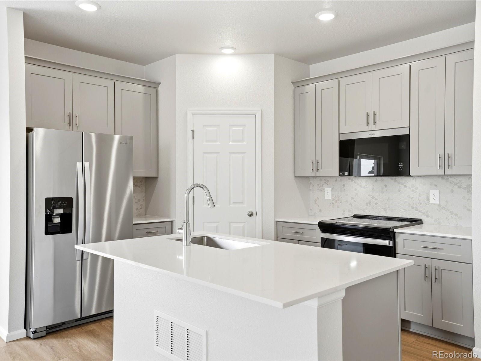 MLS Image #10 for 2163 e 164th avenue,thornton, Colorado