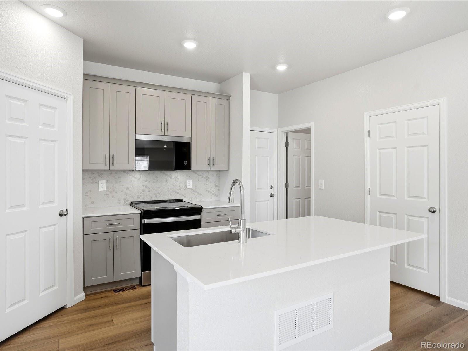 MLS Image #12 for 2163 e 164th avenue,thornton, Colorado