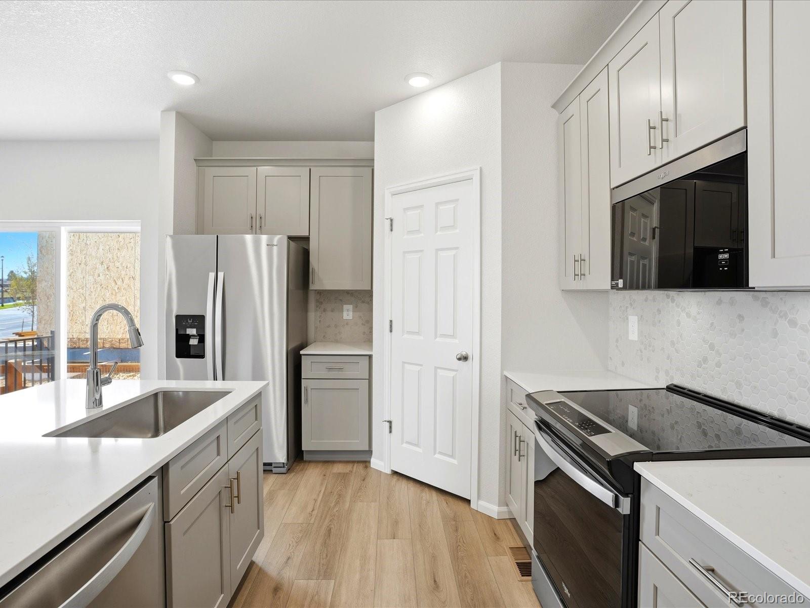 MLS Image #13 for 2163 e 164th avenue,thornton, Colorado
