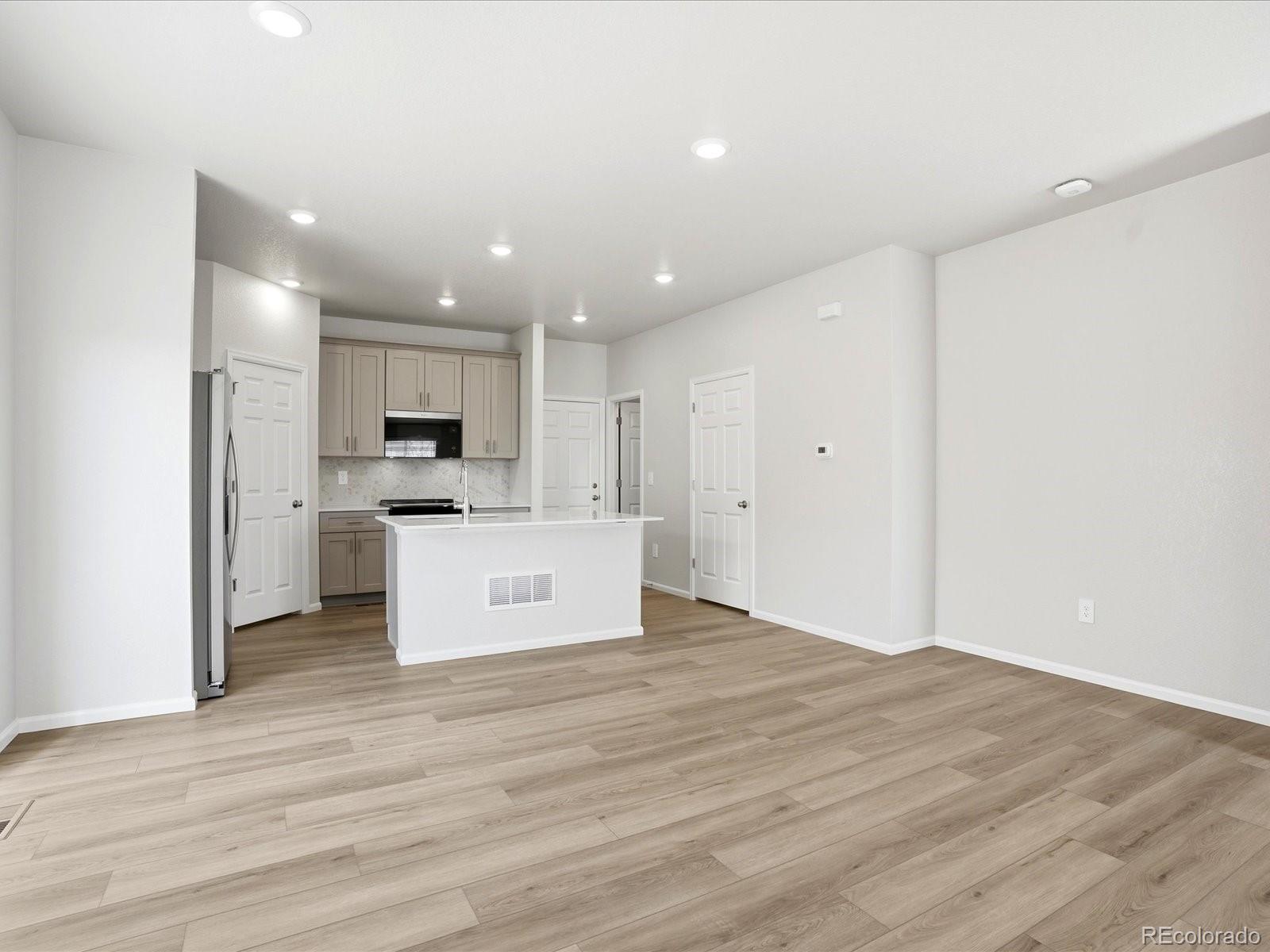 MLS Image #4 for 2163 e 164th avenue,thornton, Colorado