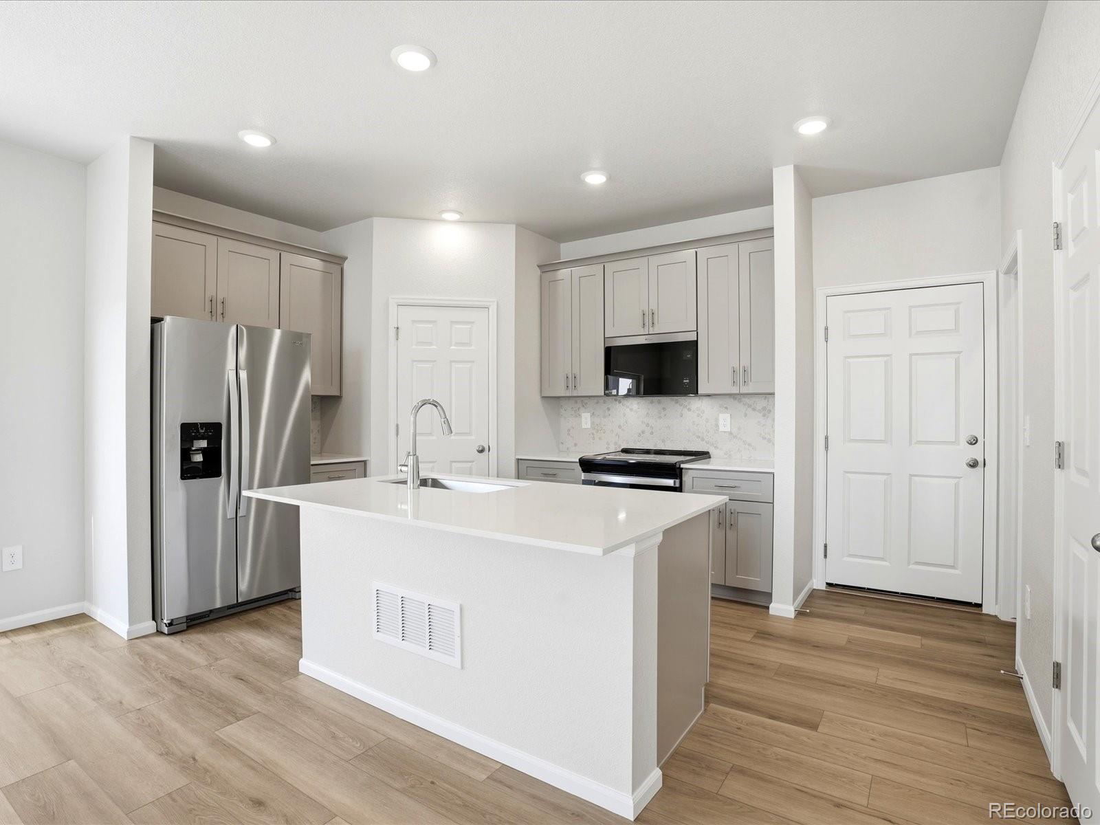 MLS Image #9 for 2163 e 164th avenue,thornton, Colorado