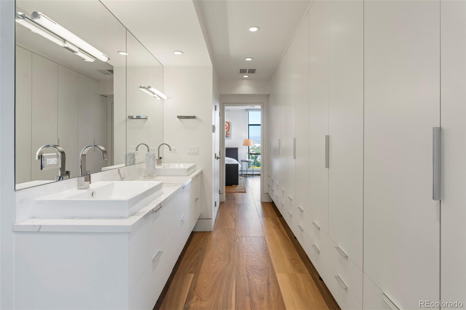 MLS Image #13 for 1201 n williams street,denver, Colorado