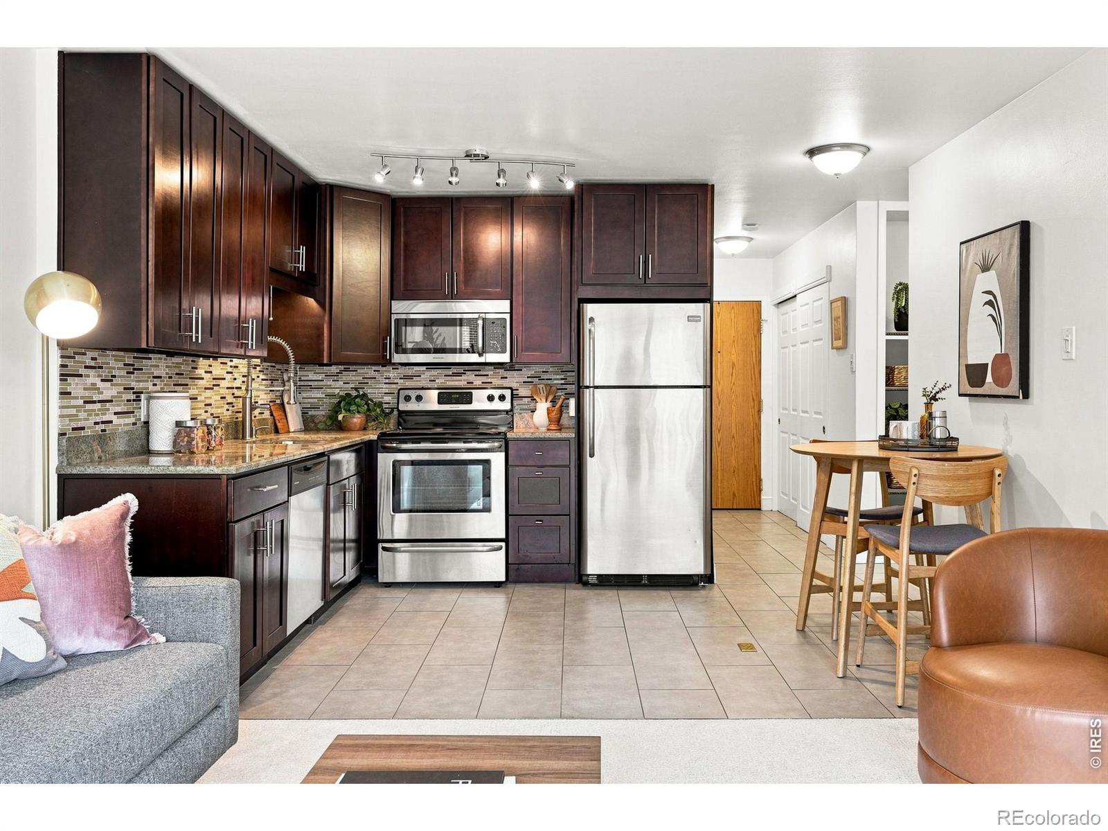 MLS Image #14 for 1223 n race street 303,denver, Colorado