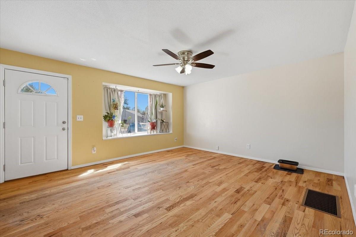 MLS Image #10 for 4254  halstead circle,colorado springs, Colorado
