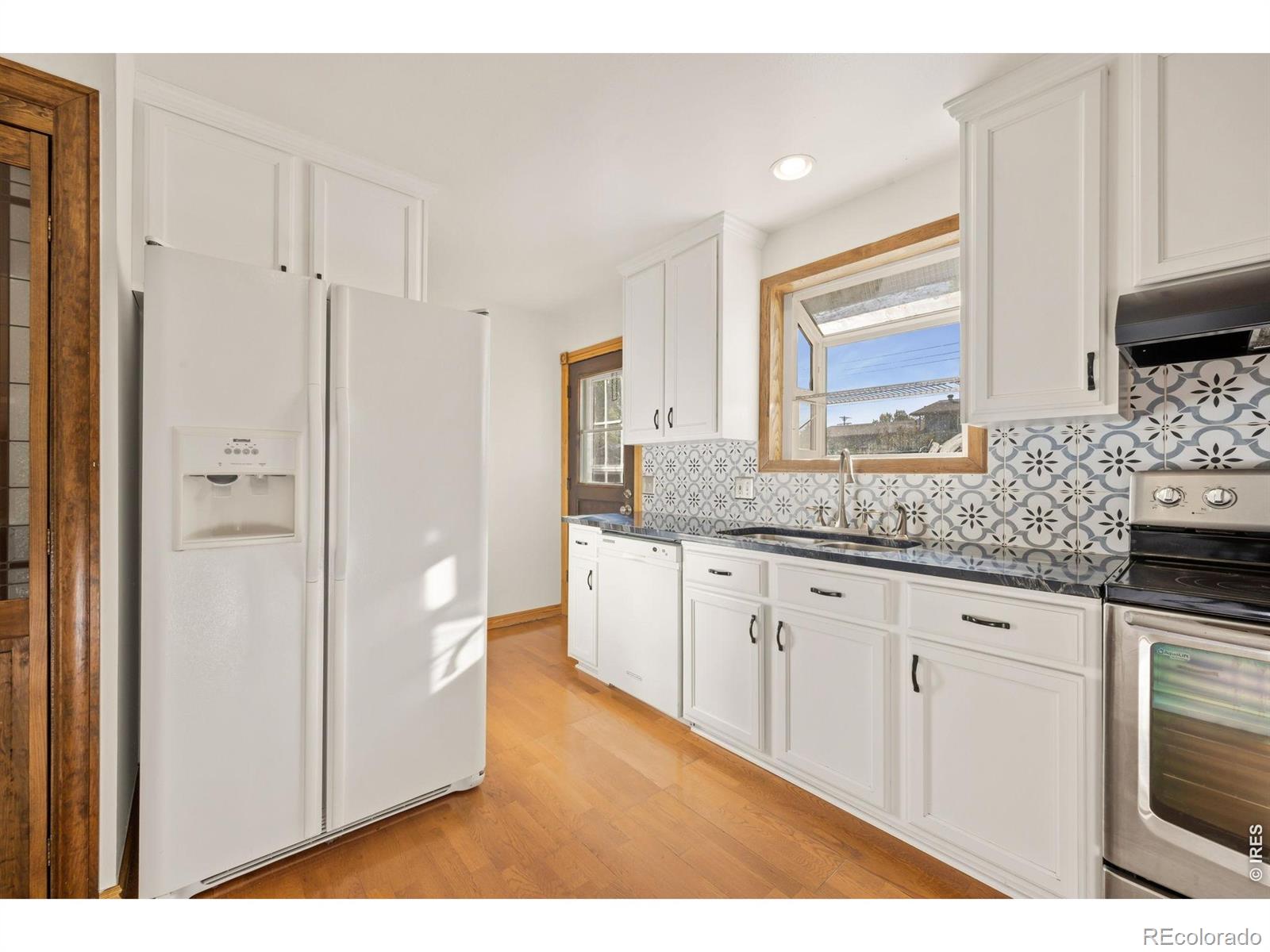 MLS Image #14 for 3015 n douglas avenue,loveland, Colorado