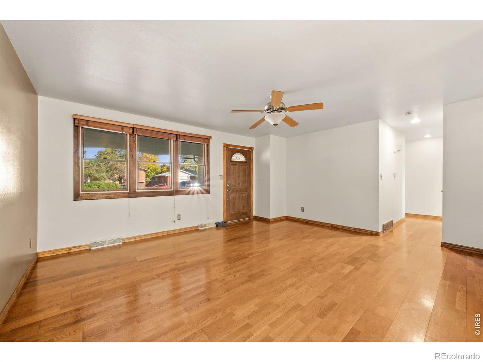 MLS Image #7 for 3015 n douglas avenue,loveland, Colorado