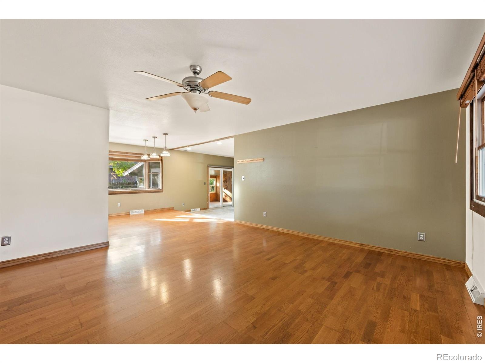 MLS Image #9 for 3015 n douglas avenue,loveland, Colorado