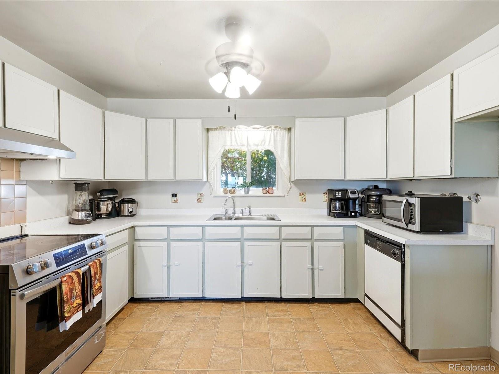 MLS Image #6 for 19301 e 128th avenue,commerce city, Colorado