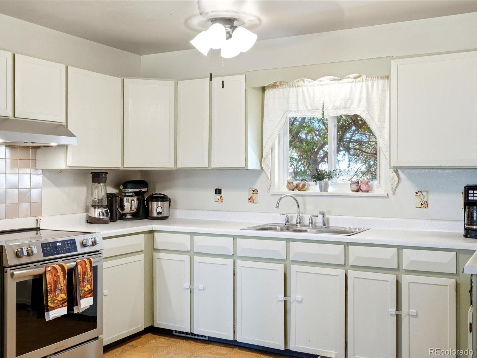MLS Image #8 for 19301 e 128th avenue,commerce city, Colorado