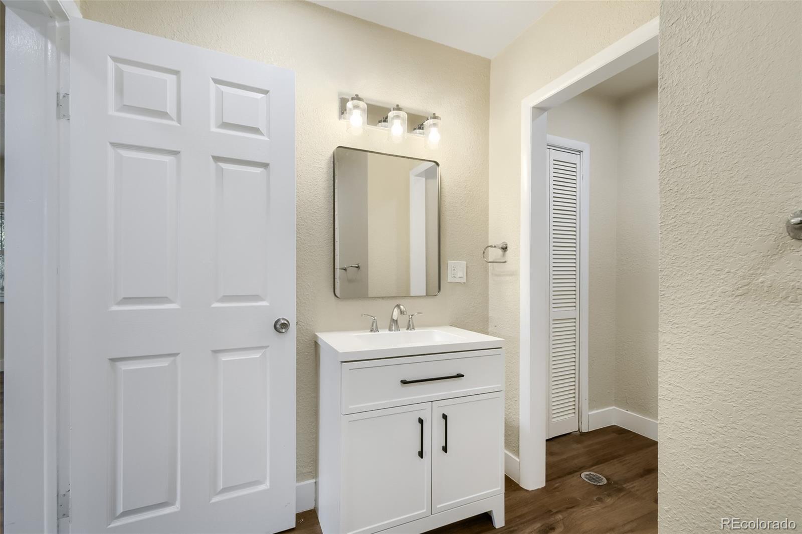 MLS Image #19 for 321  stuart street,denver, Colorado