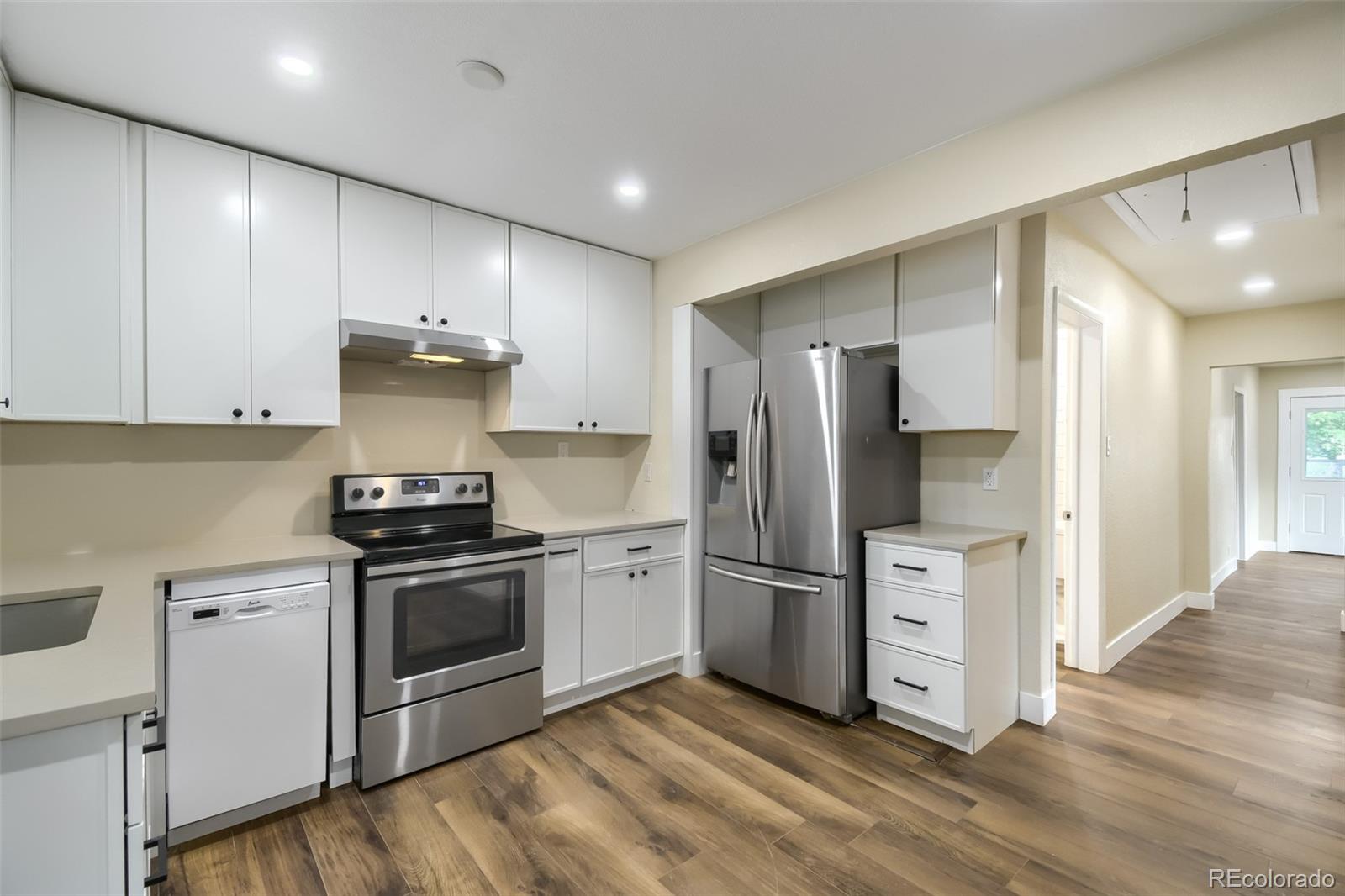 MLS Image #7 for 321  stuart street,denver, Colorado
