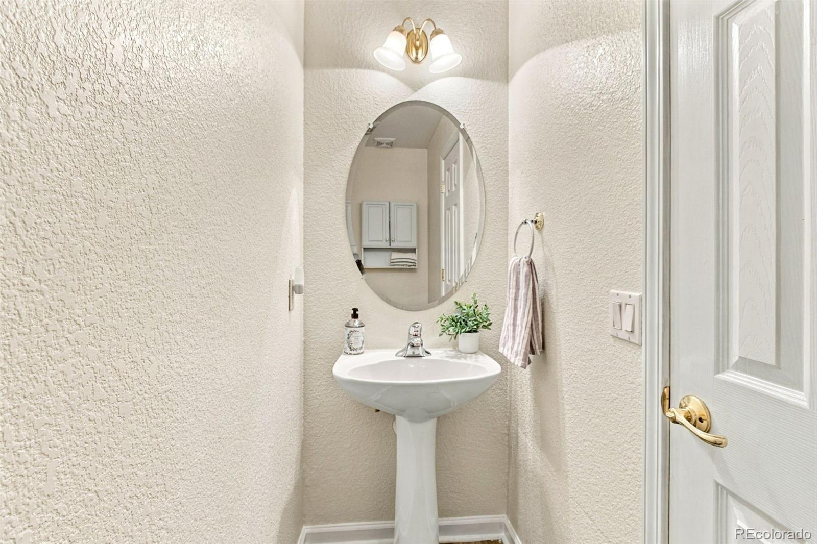 MLS Image #18 for 2600 s fundy circle,aurora, Colorado