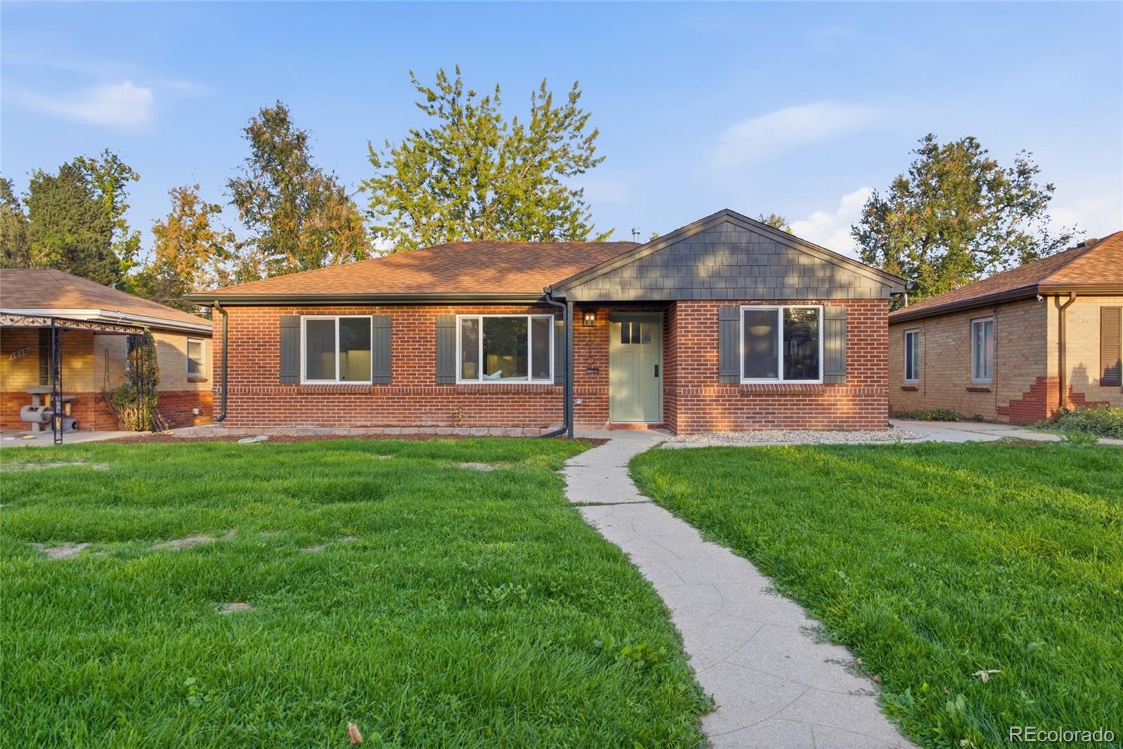MLS Image #39 for 1610  roslyn street,denver, Colorado