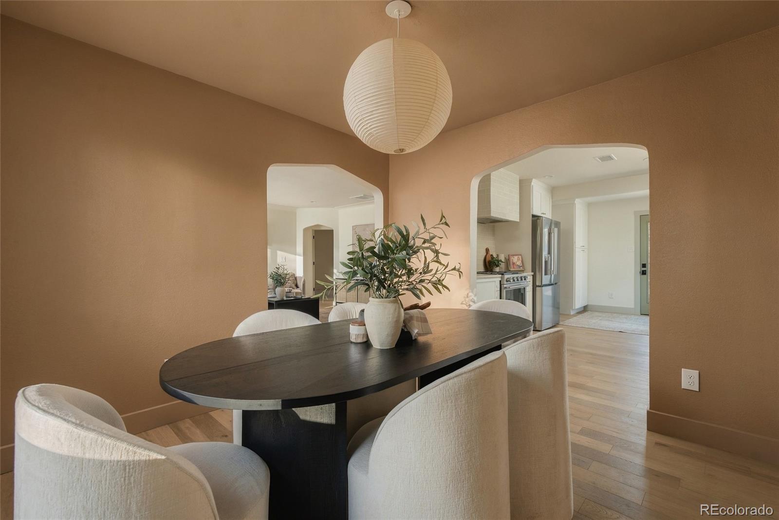 MLS Image #9 for 1610  roslyn street,denver, Colorado