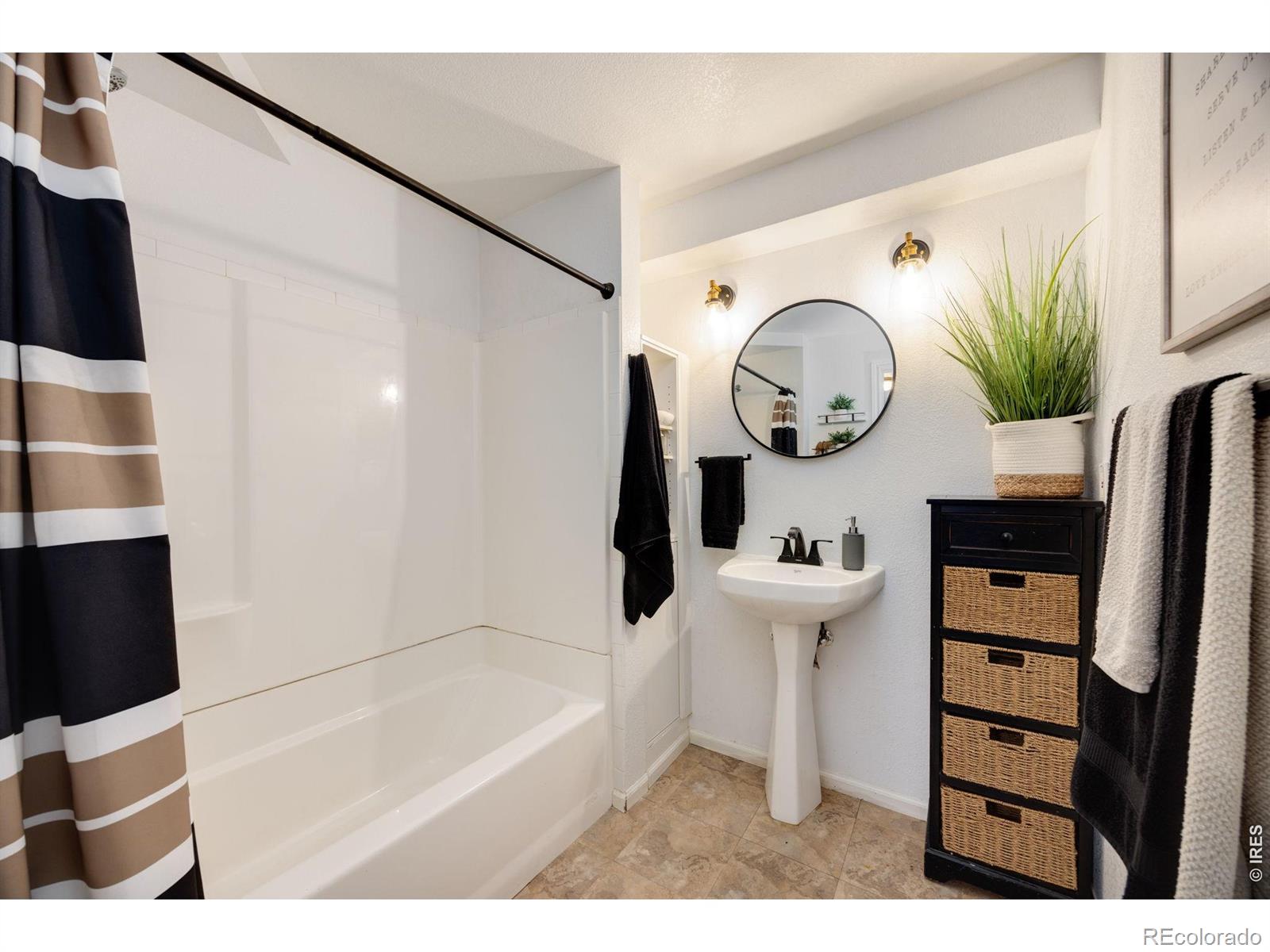 MLS Image #20 for 251  topaz court,windsor, Colorado