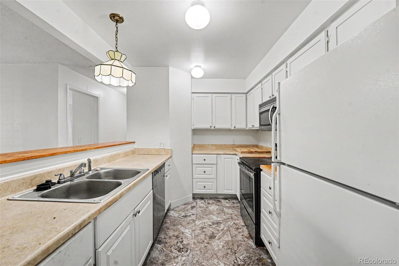MLS Image #3 for 14500 e 2nd avenue,aurora, Colorado