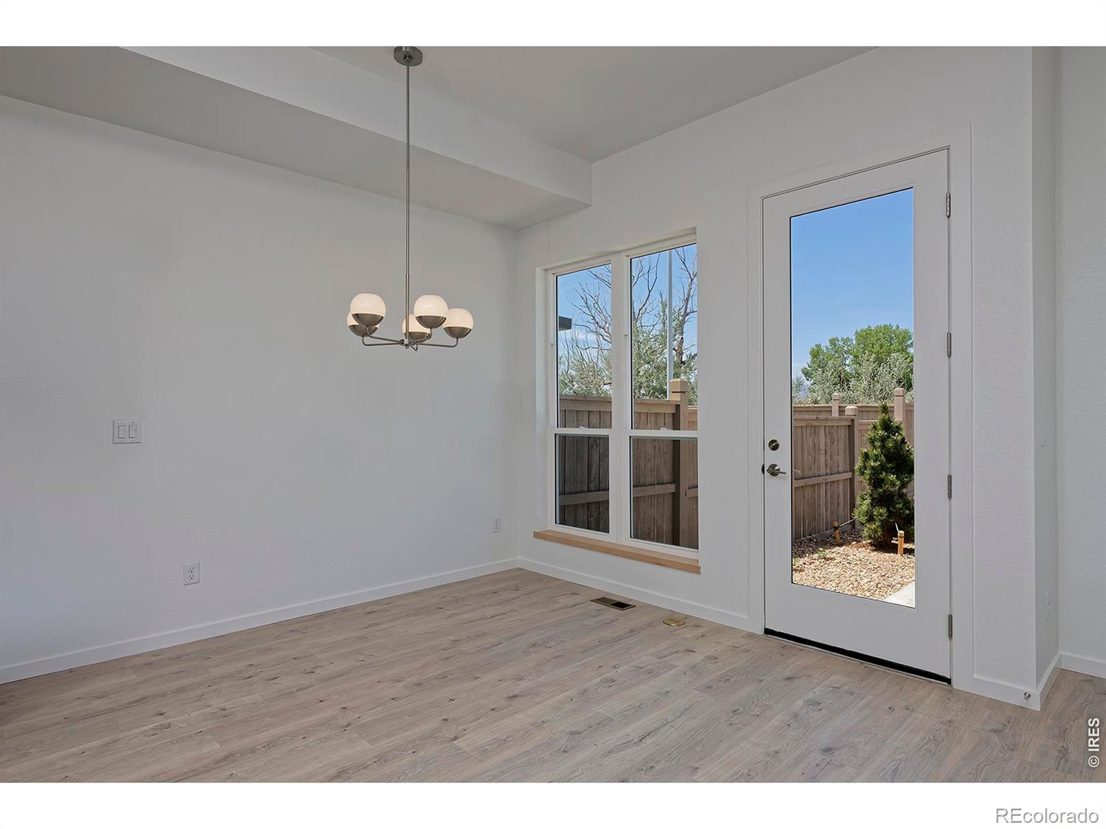 MLS Image #11 for 725  kubat lane,longmont, Colorado