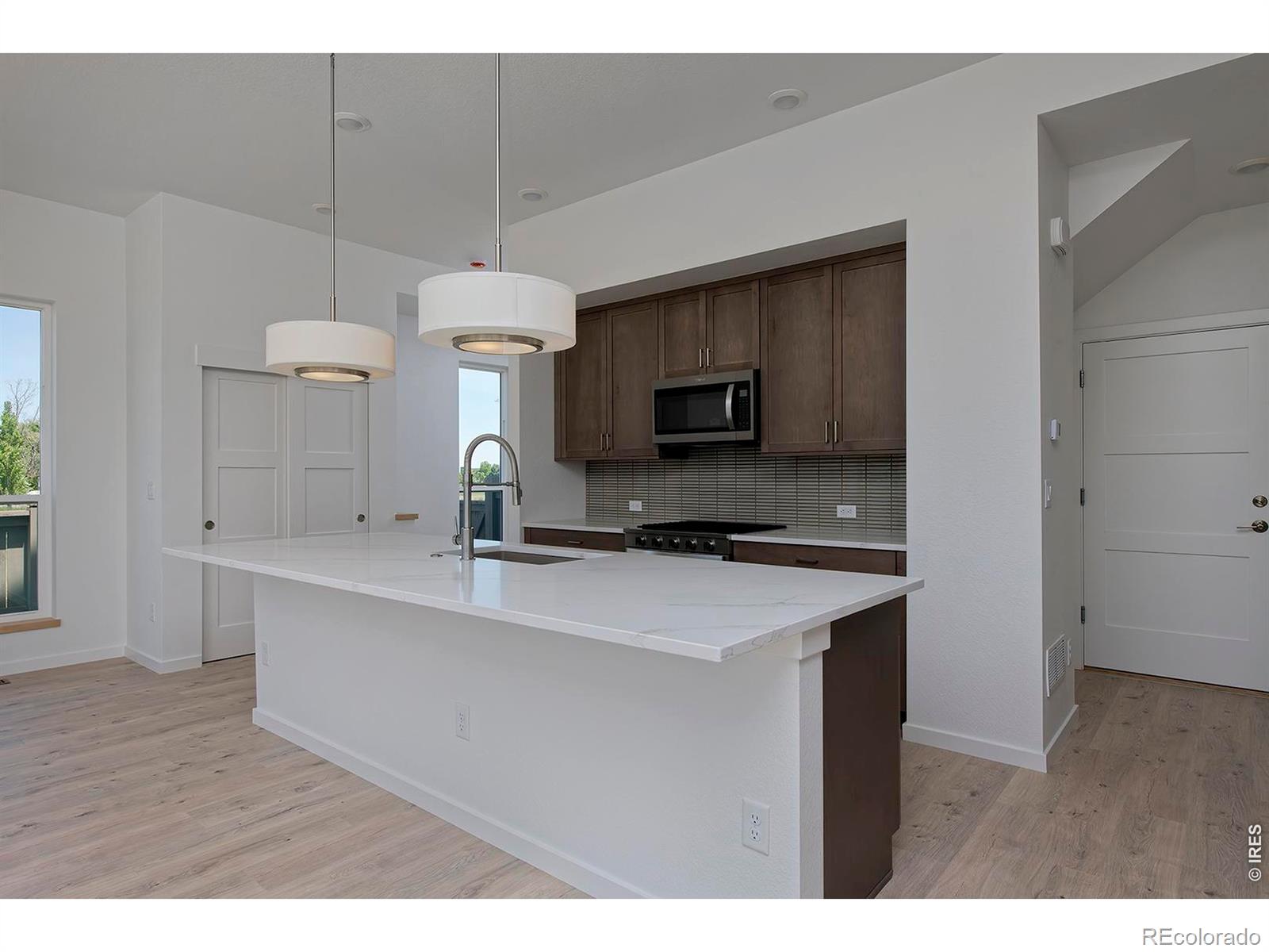 MLS Image #5 for 725  kubat lane,longmont, Colorado