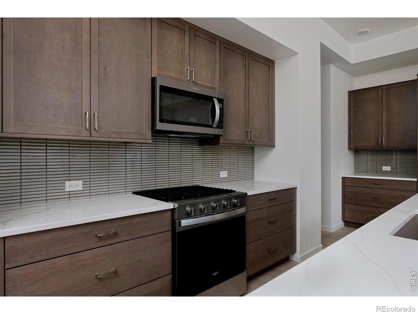 MLS Image #9 for 725  kubat lane,longmont, Colorado