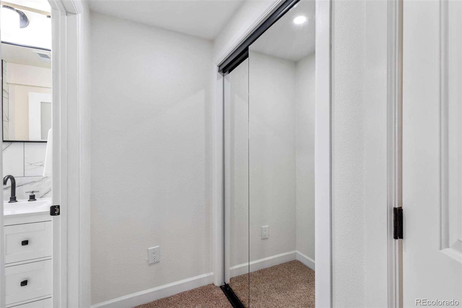 MLS Image #15 for 950  utica street,denver, Colorado