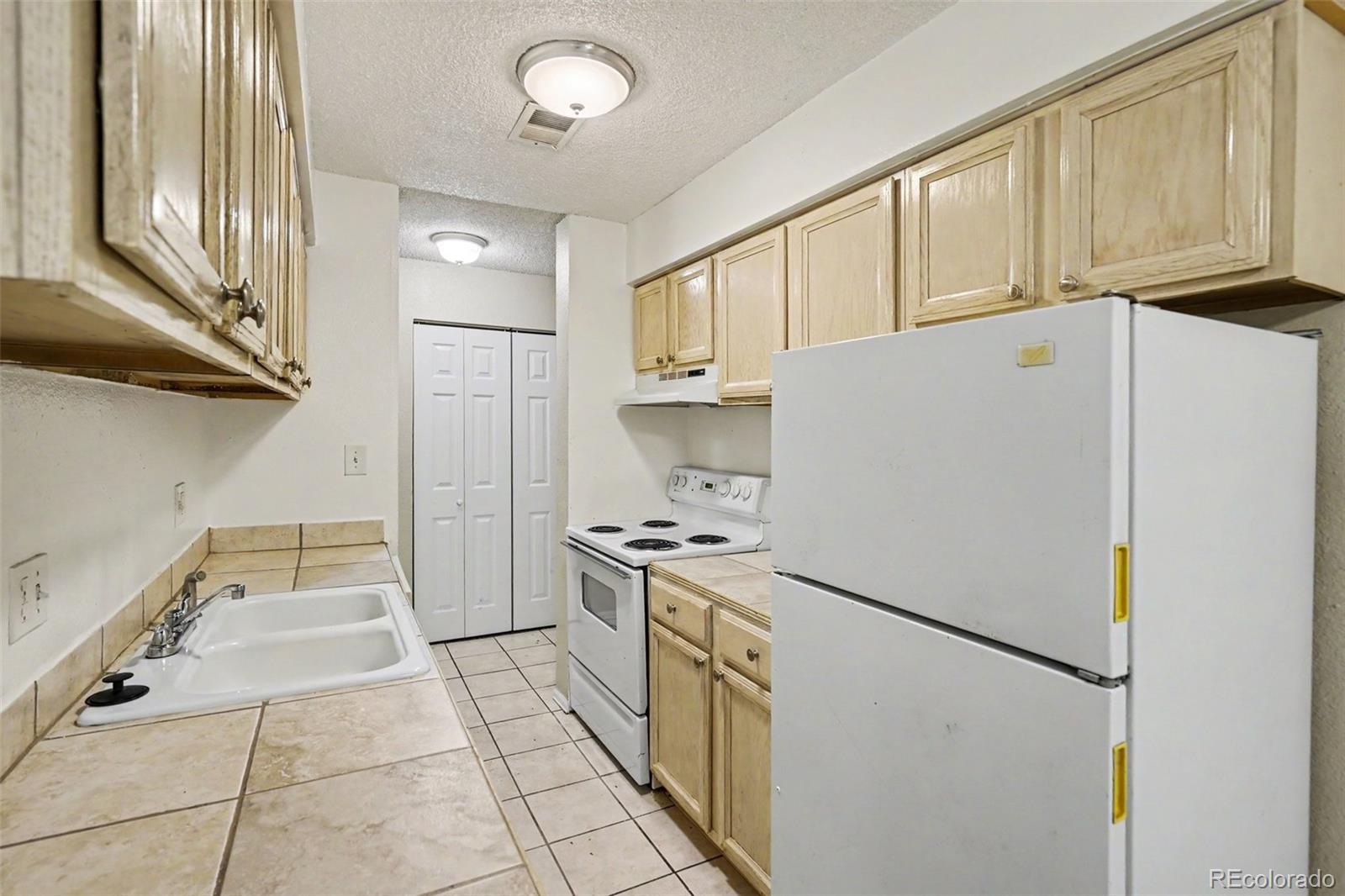 MLS Image #7 for 7755 e quincy avenue,denver, Colorado