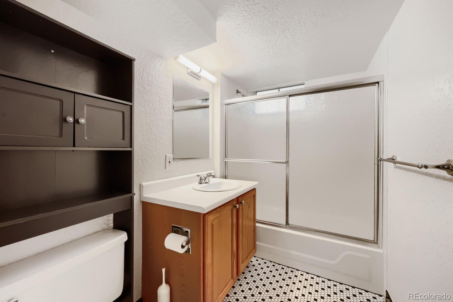 MLS Image #22 for 2116 s grant street,denver, Colorado