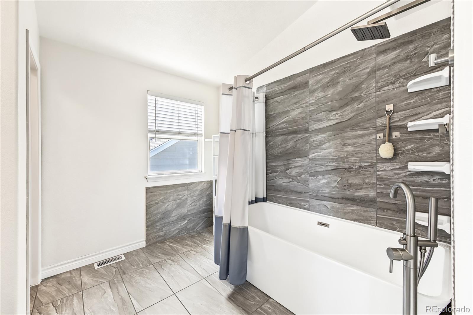 MLS Image #21 for 6447  st vrain ranch boulevard,firestone, Colorado