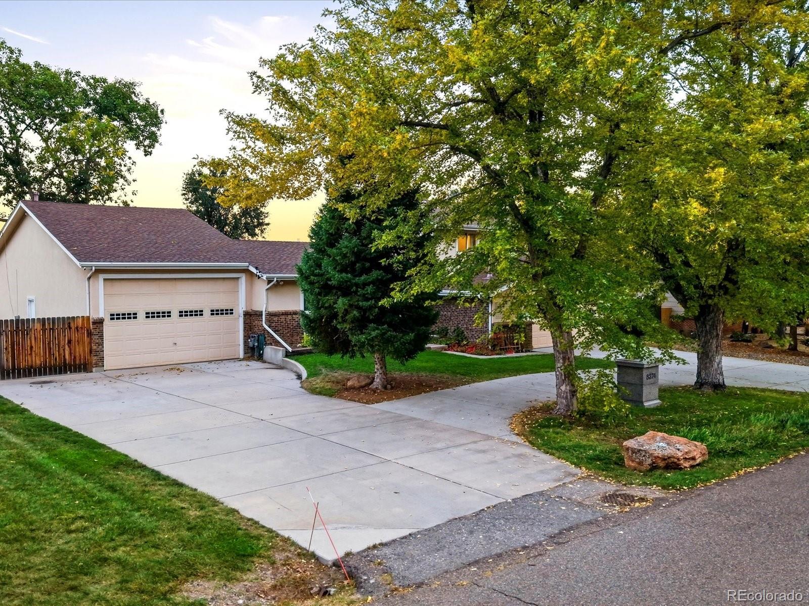 MLS Image #4 for 8374 s yukon street,littleton, Colorado
