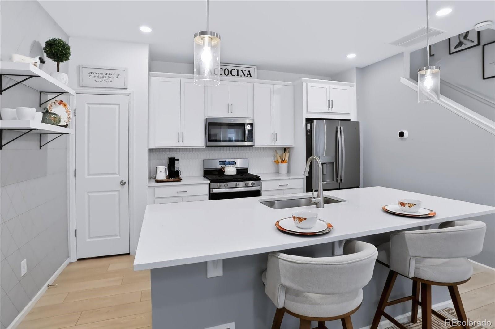 MLS Image #12 for 28272 e 6th place,watkins, Colorado