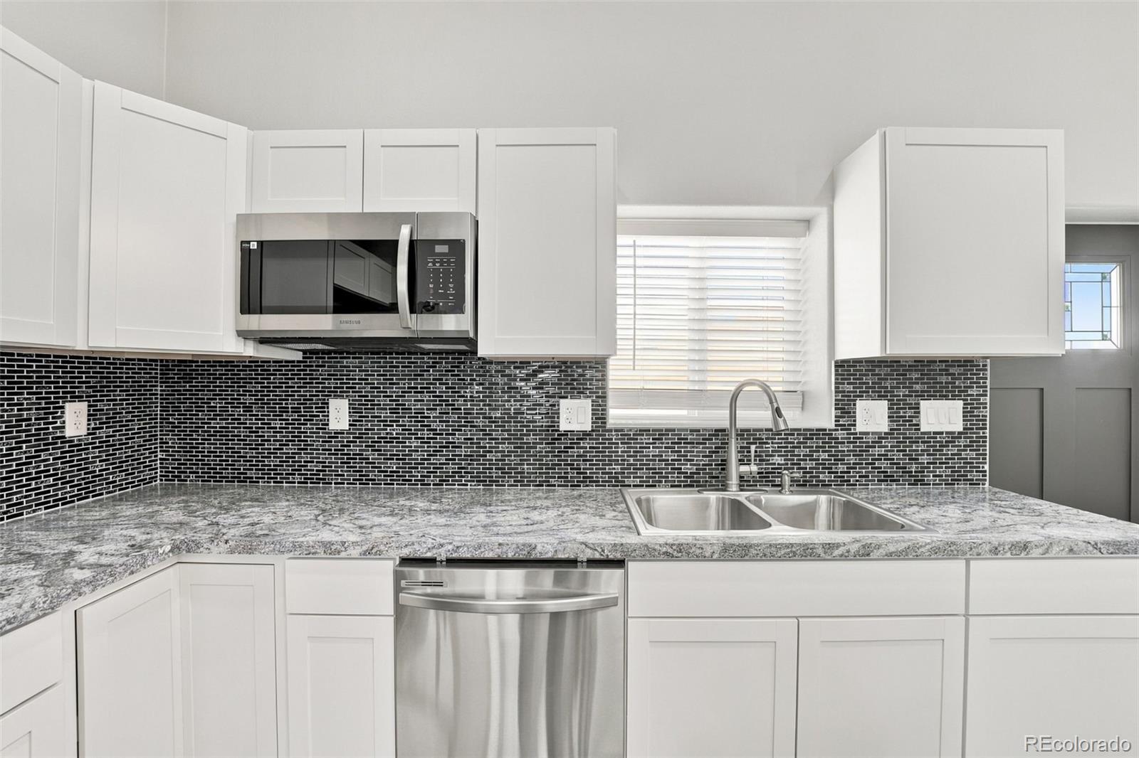 MLS Image #7 for 2200  lewis avenue,pueblo, Colorado
