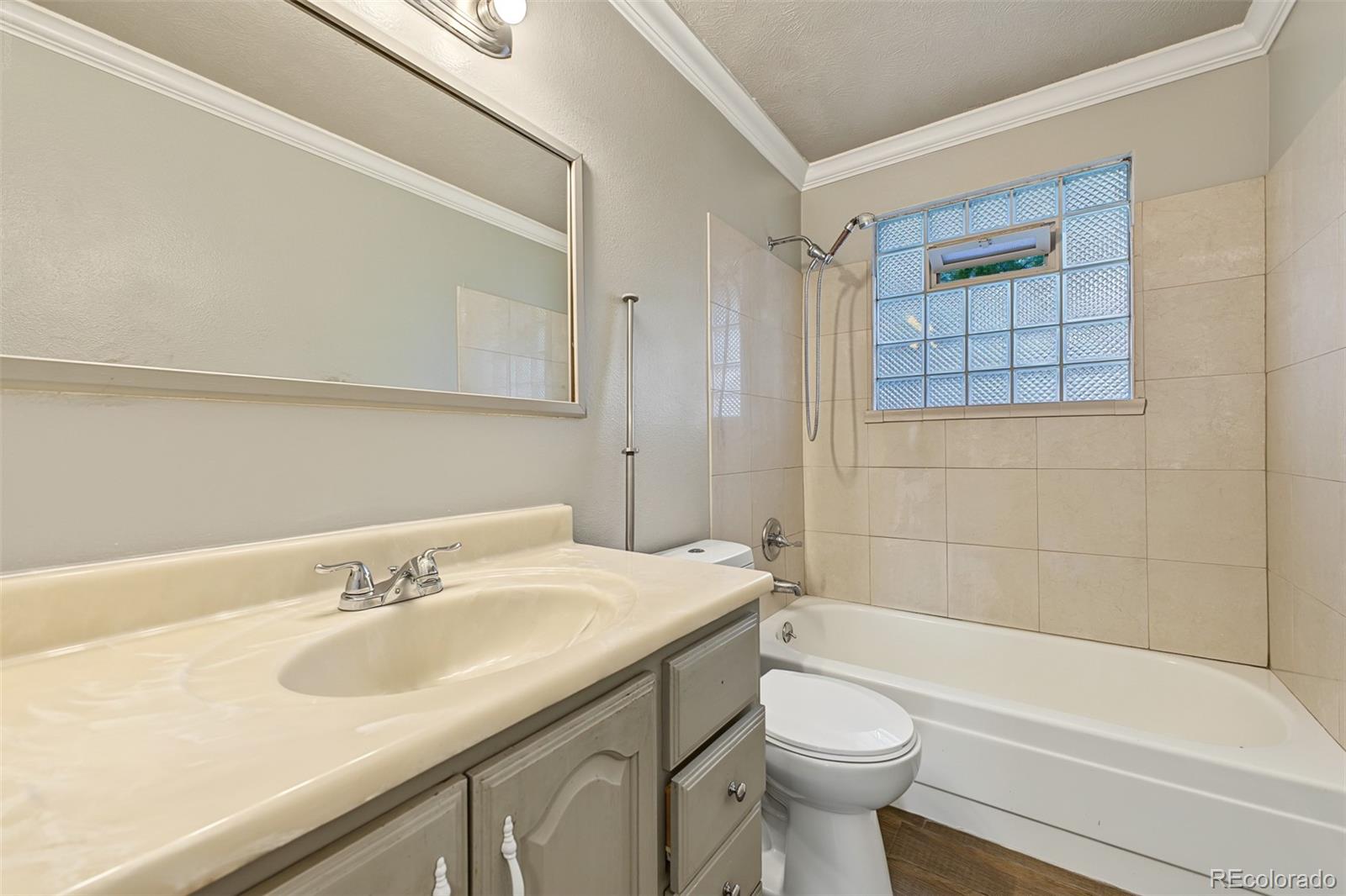 MLS Image #9 for 9288 w maryland place,lakewood, Colorado