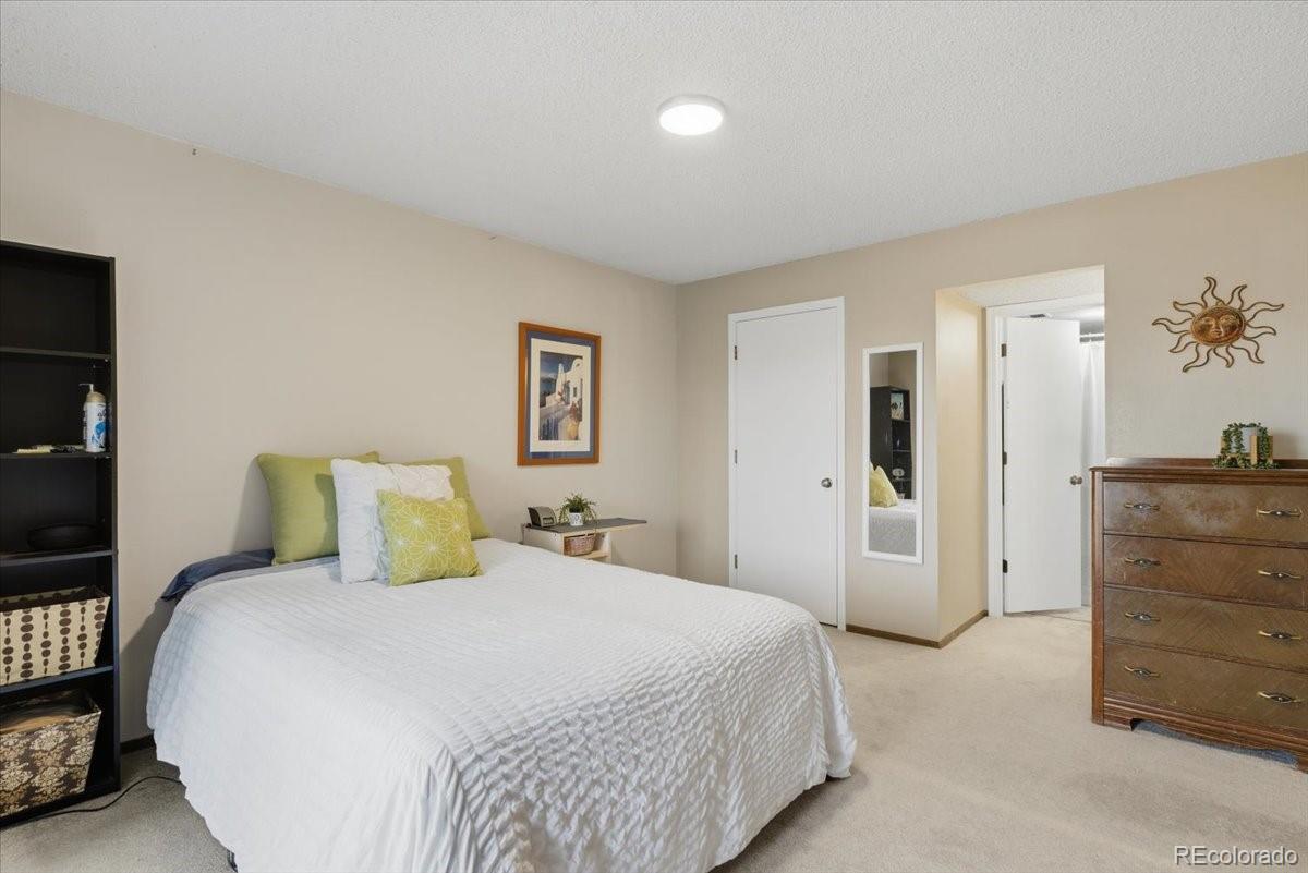 MLS Image #3 for 3121 s tamarac drive 302h,denver, Colorado