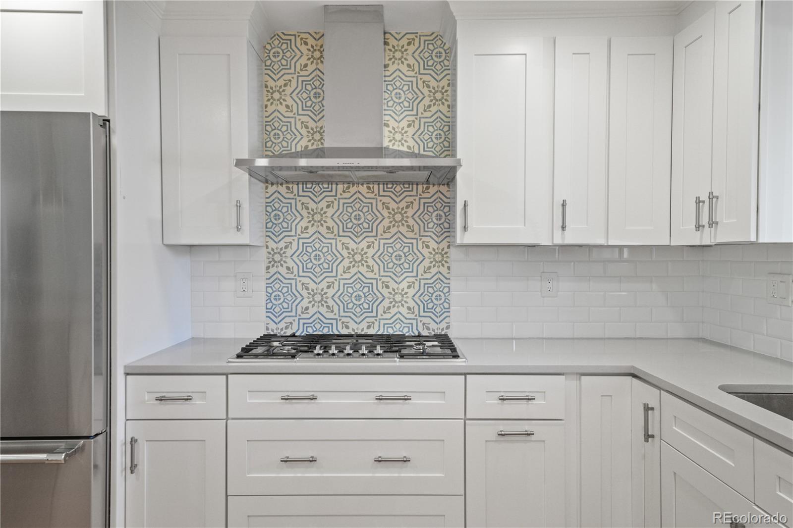 MLS Image #16 for 3685 s narcissus way,denver, Colorado