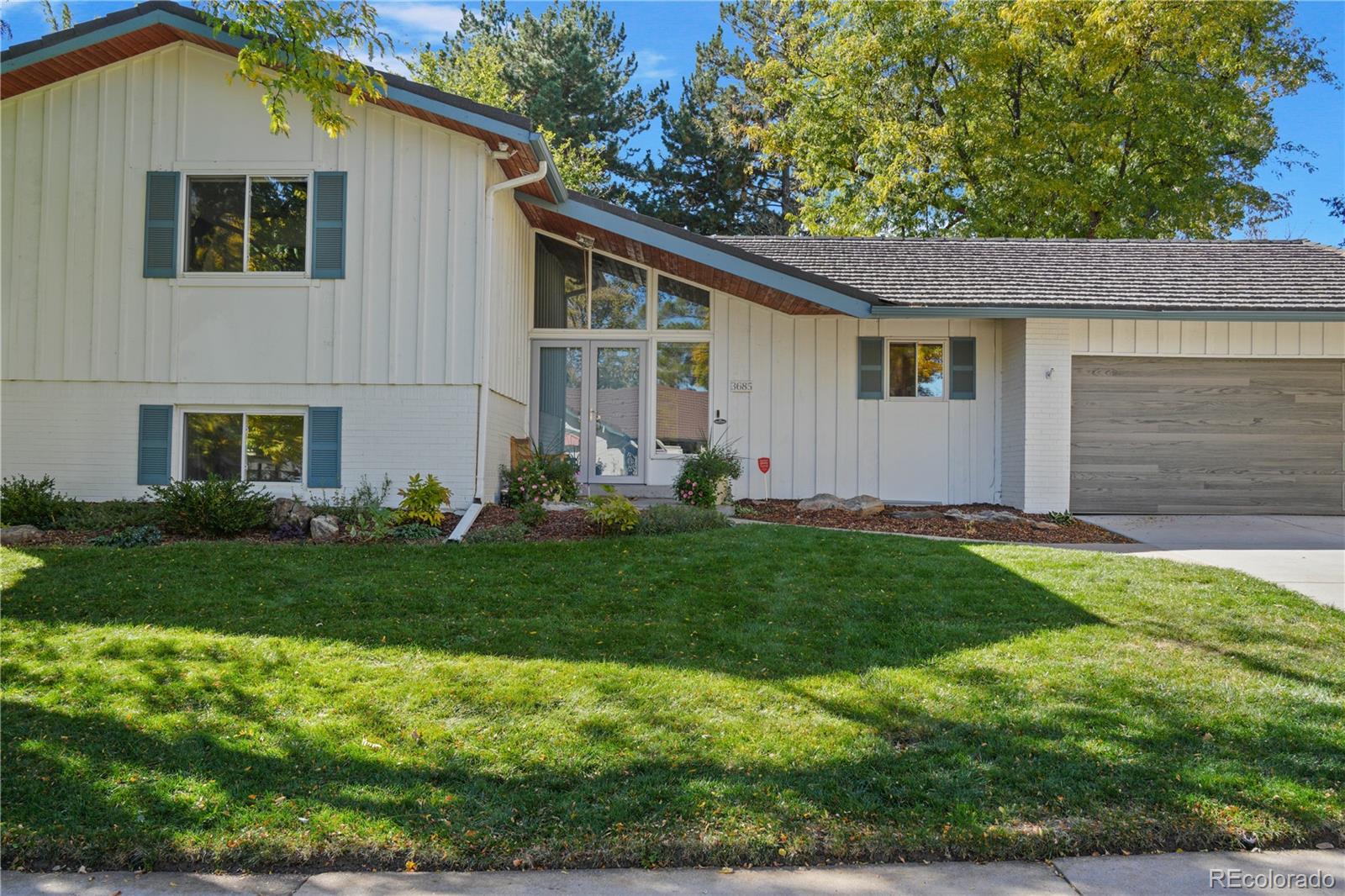 MLS Image #2 for 3685 s narcissus way,denver, Colorado