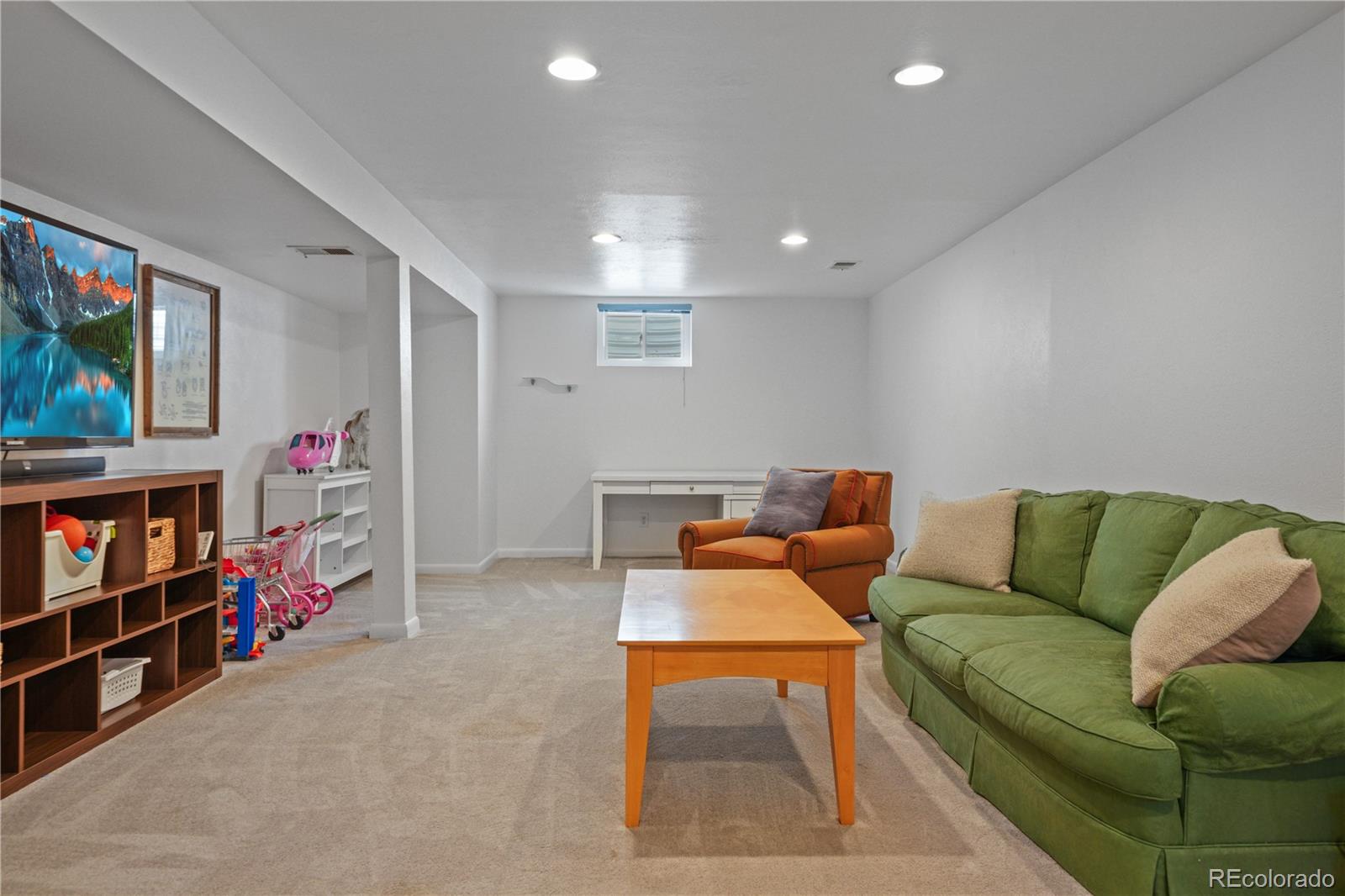 MLS Image #39 for 3685 s narcissus way,denver, Colorado