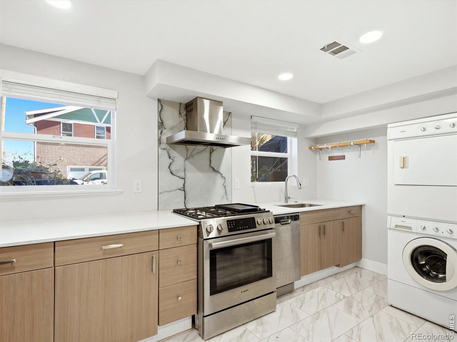 MLS Image #11 for 4260 w 32nd avenue,denver, Colorado