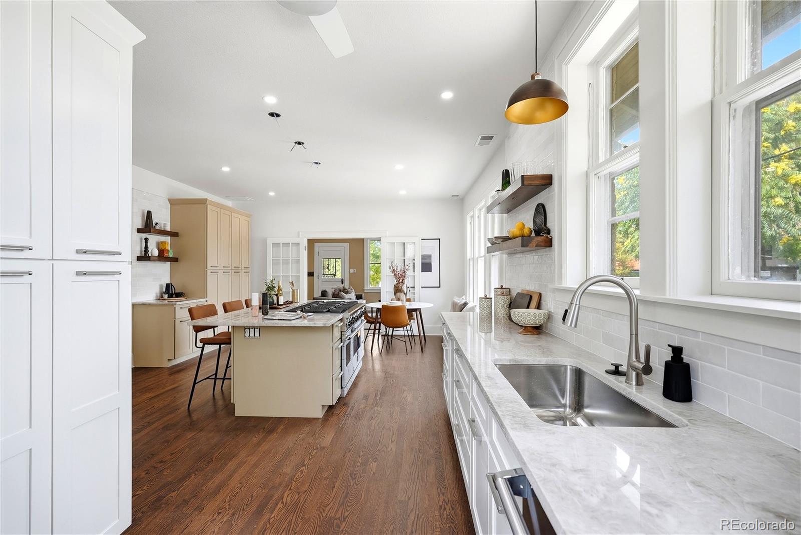 MLS Image #1 for 800 s emerson street,denver, Colorado