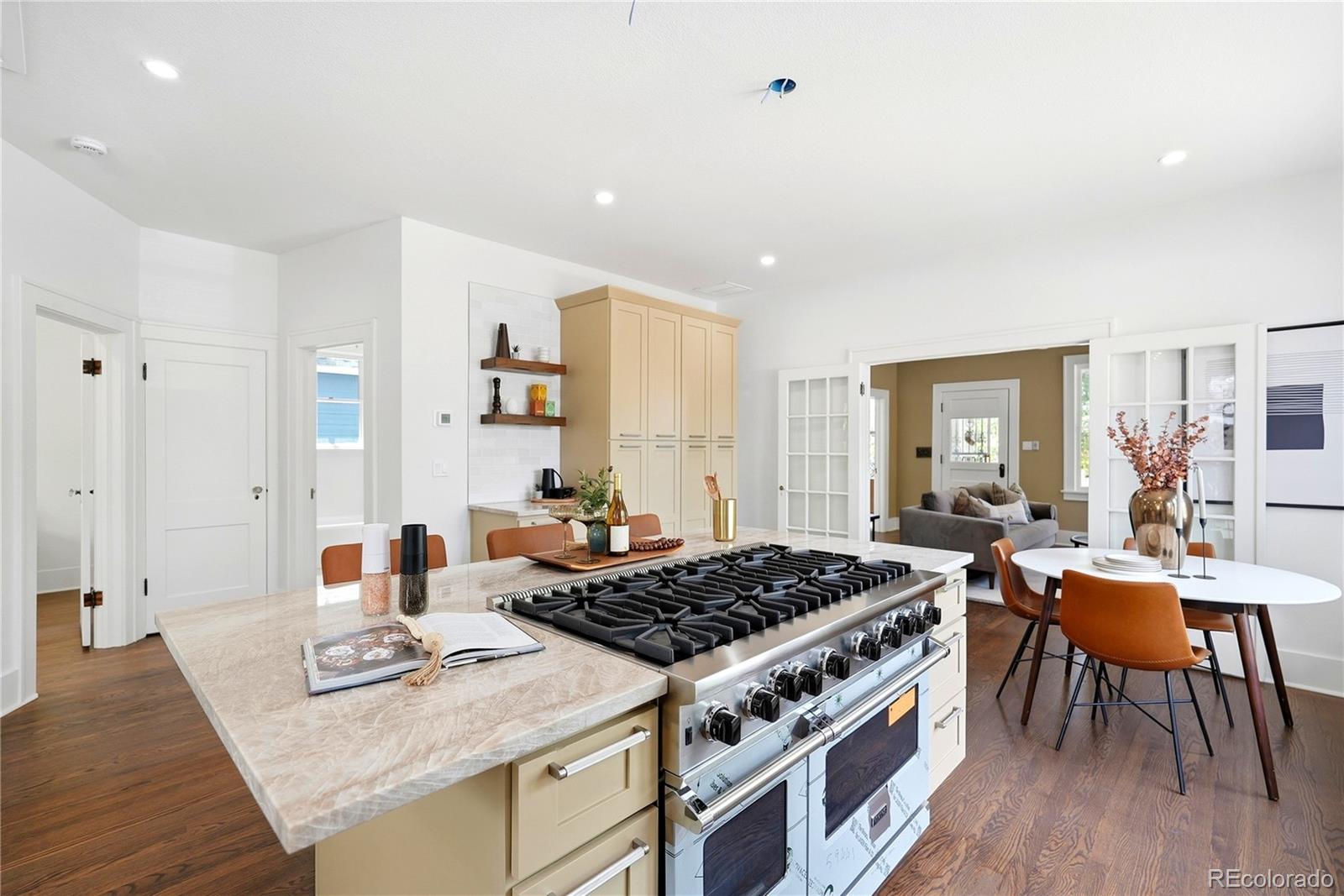 MLS Image #20 for 800 s emerson street,denver, Colorado