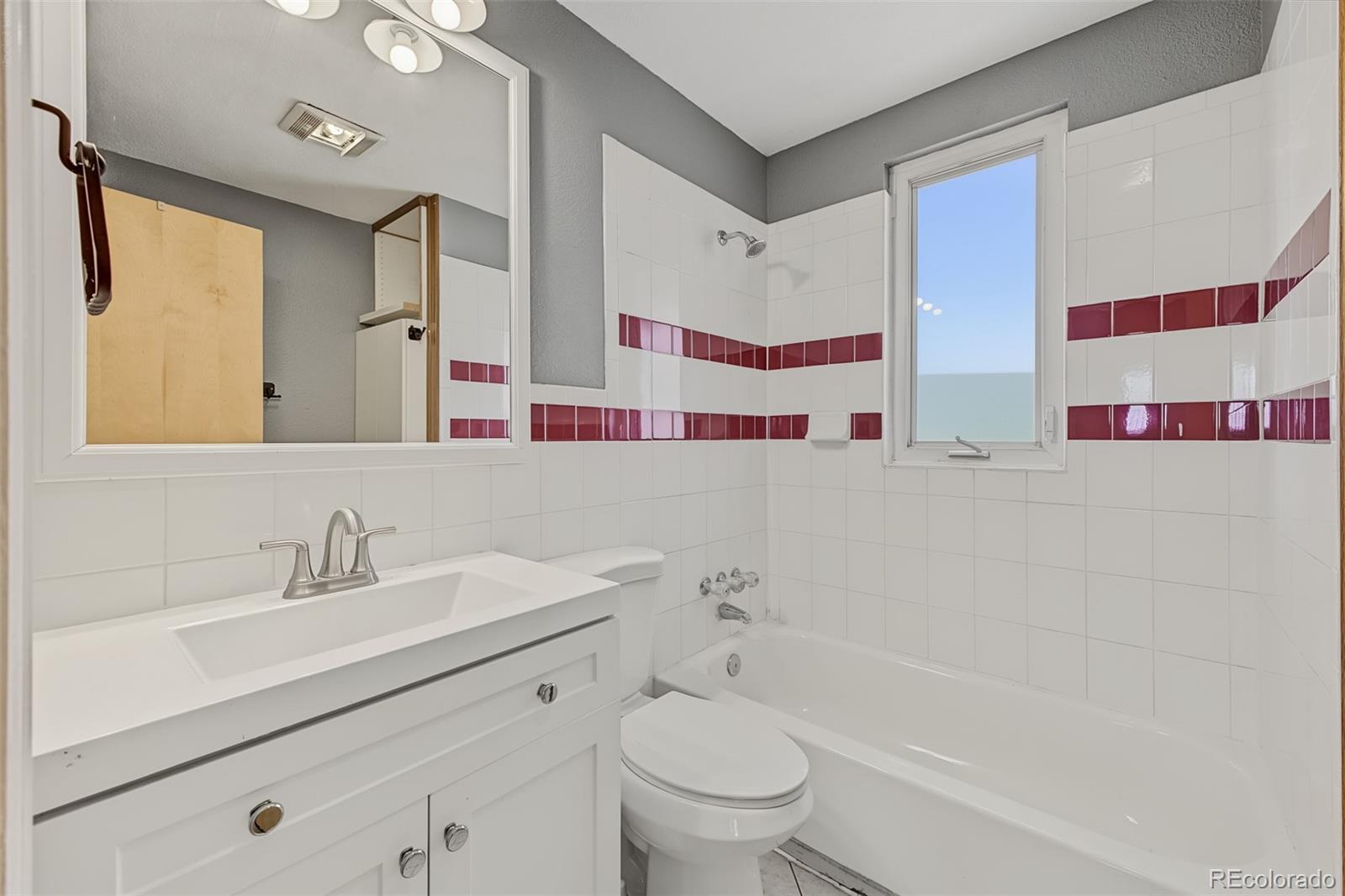 MLS Image #13 for 520  cragmore street,denver, Colorado