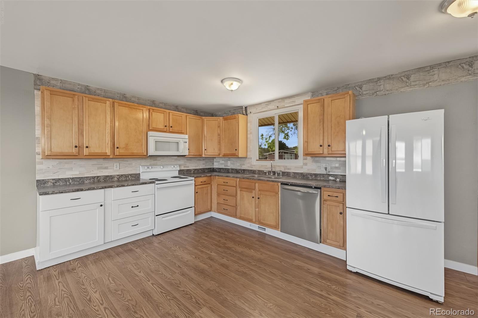 MLS Image #3 for 520  cragmore street,denver, Colorado