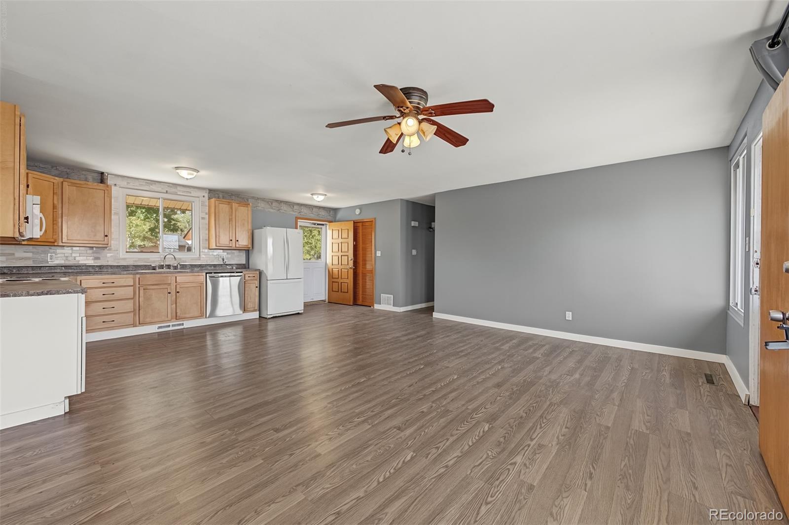 MLS Image #7 for 520  cragmore street,denver, Colorado