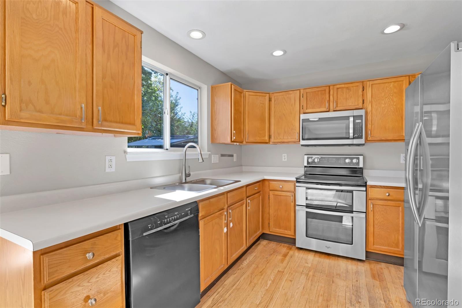 MLS Image #10 for 4042 s kirk way,aurora, Colorado