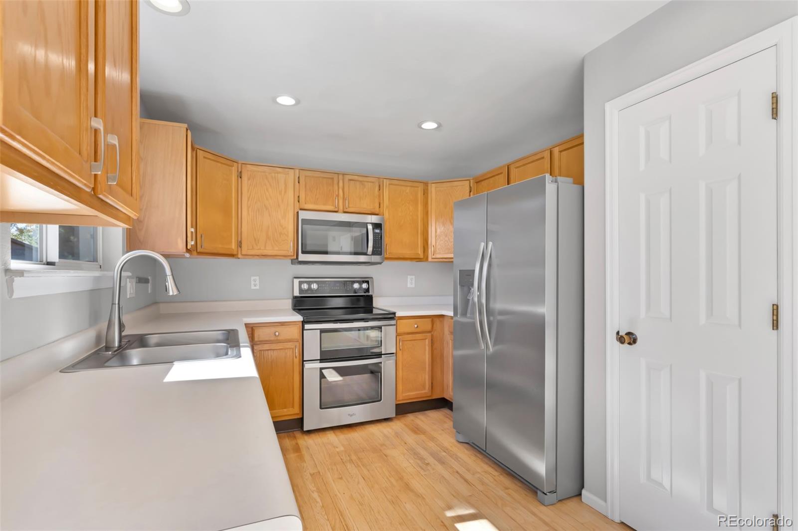 MLS Image #11 for 4042 s kirk way,aurora, Colorado